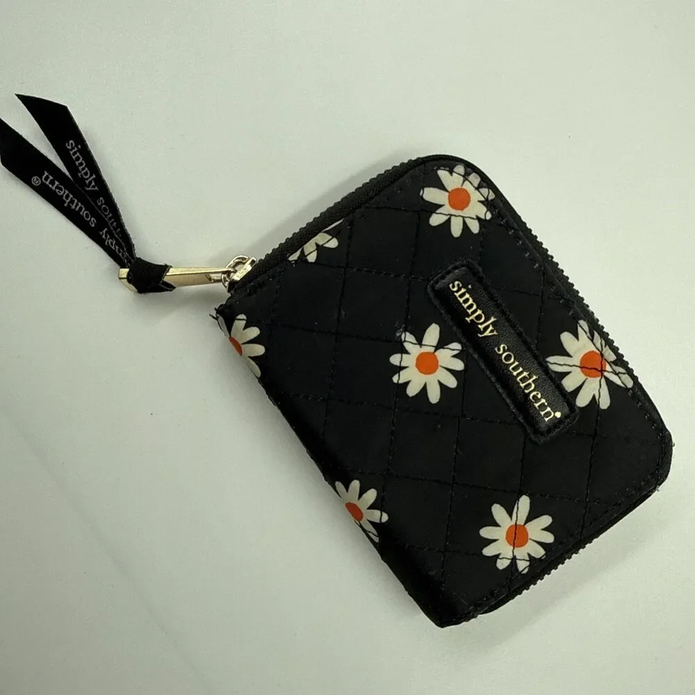 Simply Southern Black Quilted Daisy Key Chain Wallet